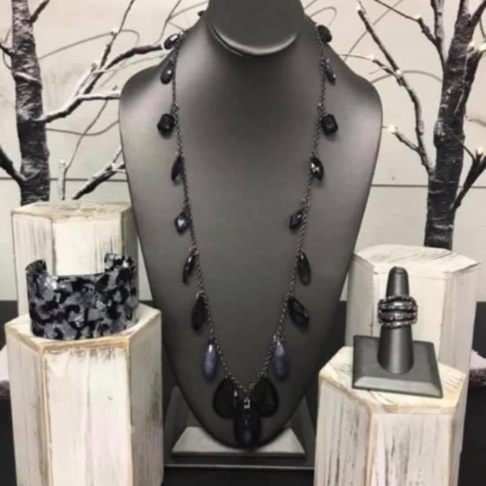 Paparazzi Acrylic Black & Grey Necklace Set